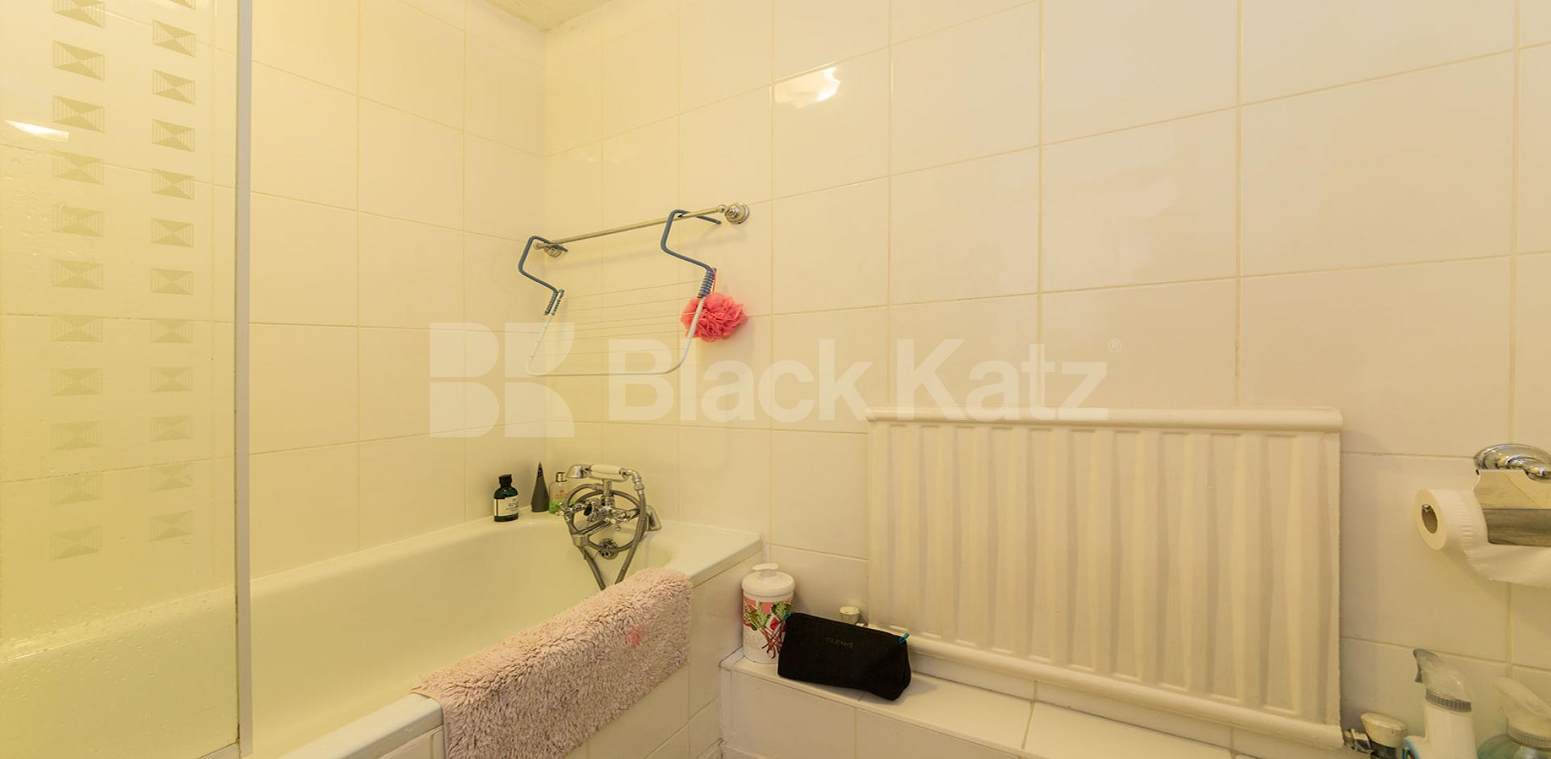 			NEW INSTRUCTION, 1 Bedroom, 1 bath, 1 reception Flat			 Elia Street, ANGEL N1